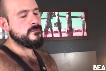 BEARFILMS - Bears Marco Bolt and Steve Sommers bareback