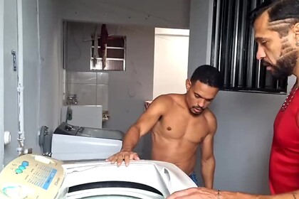 I hired a technician to fix the washing machine and the jerk showed up for work without underwear.